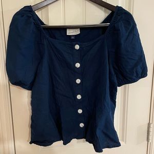 Universal Thread Women's Size Large Blue Puff Short Sleeve Button-Front Blouse